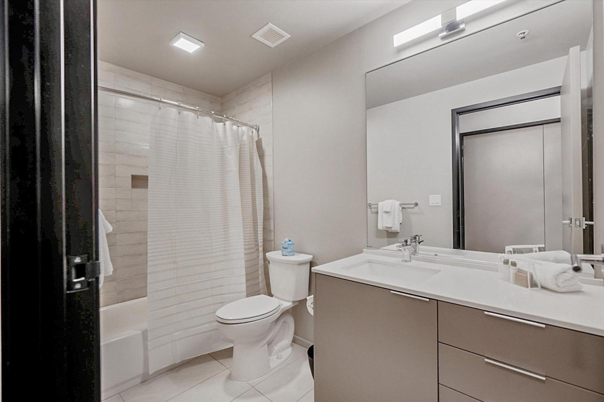 Global Luxury Suites Nashville Downtown Buitenkant foto