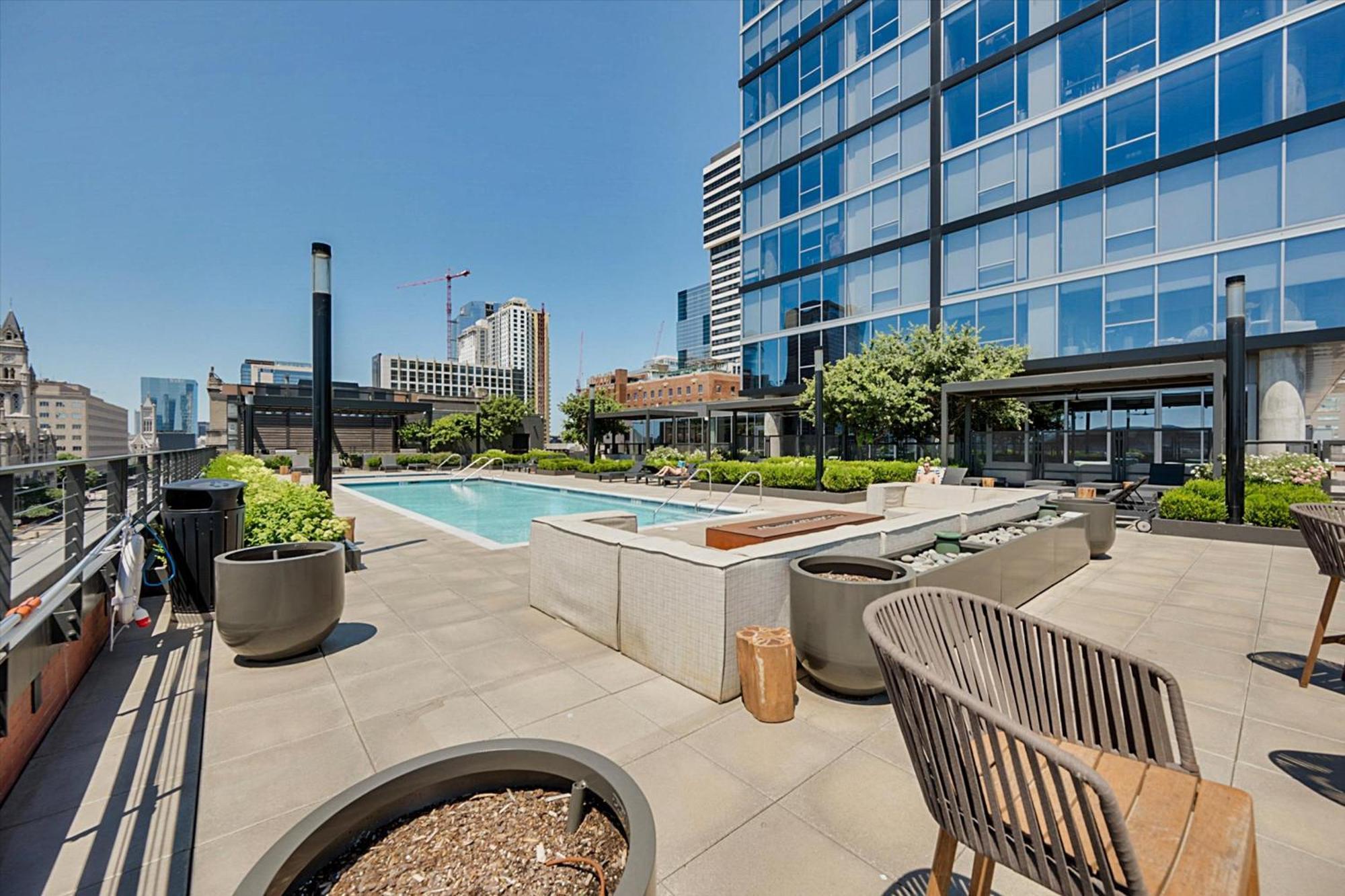Global Luxury Suites Nashville Downtown Buitenkant foto