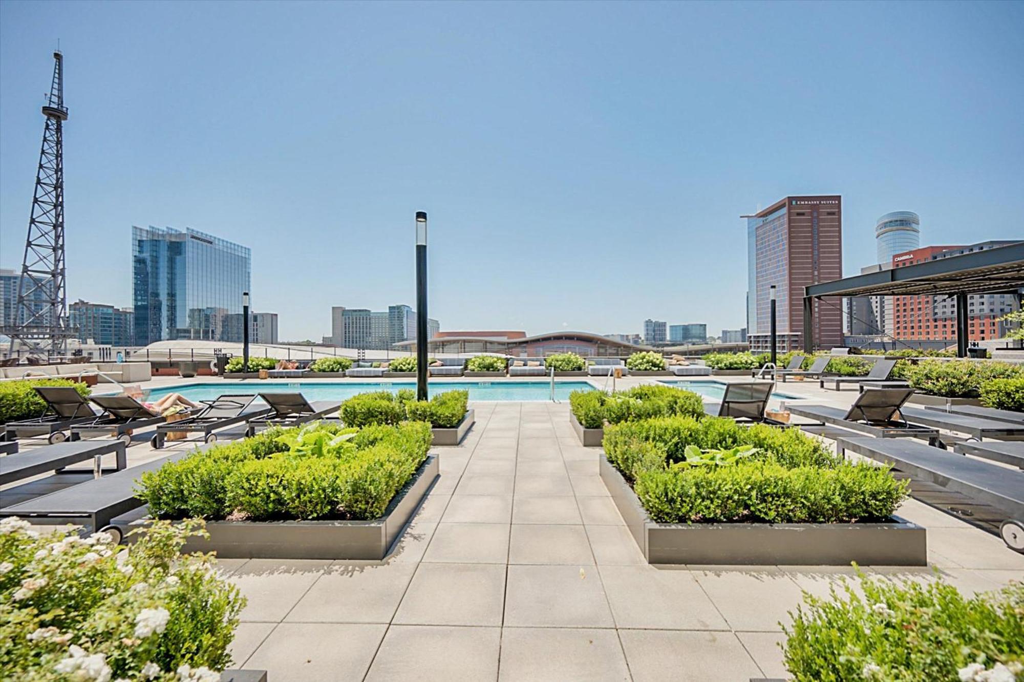 Global Luxury Suites Nashville Downtown Buitenkant foto