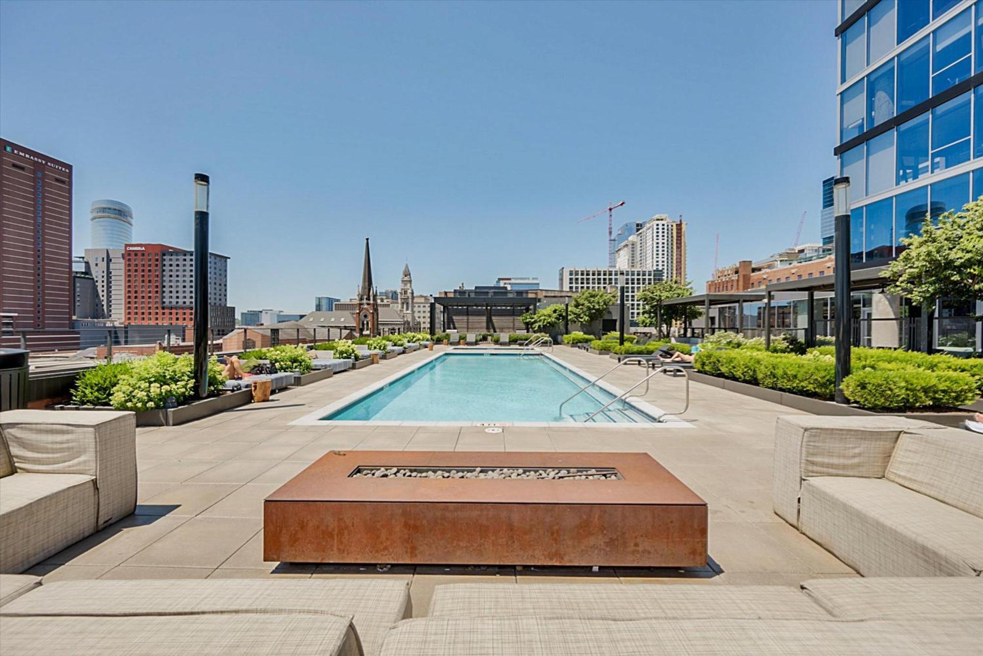 Global Luxury Suites Nashville Downtown Buitenkant foto