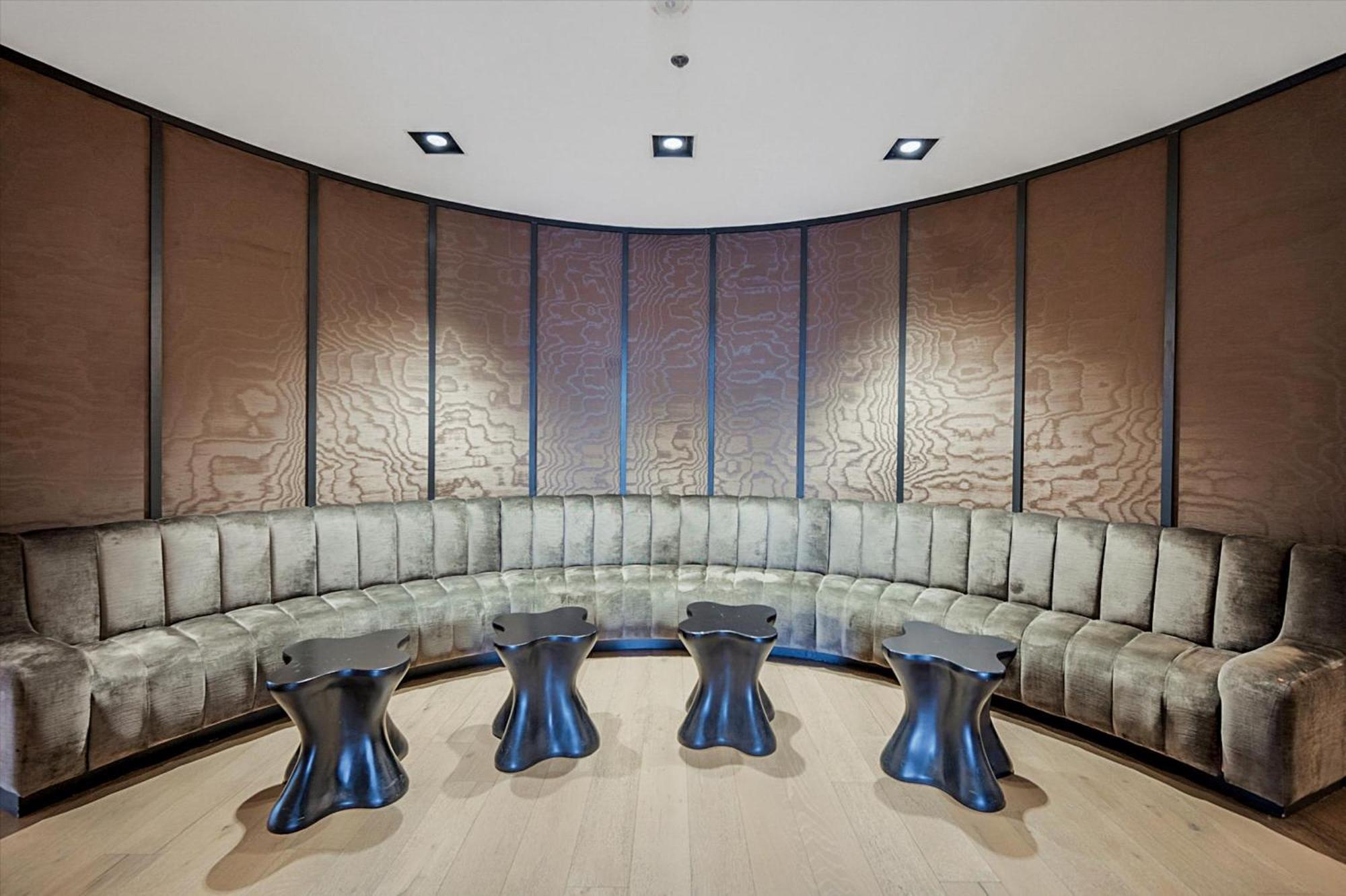 Global Luxury Suites Nashville Downtown Buitenkant foto