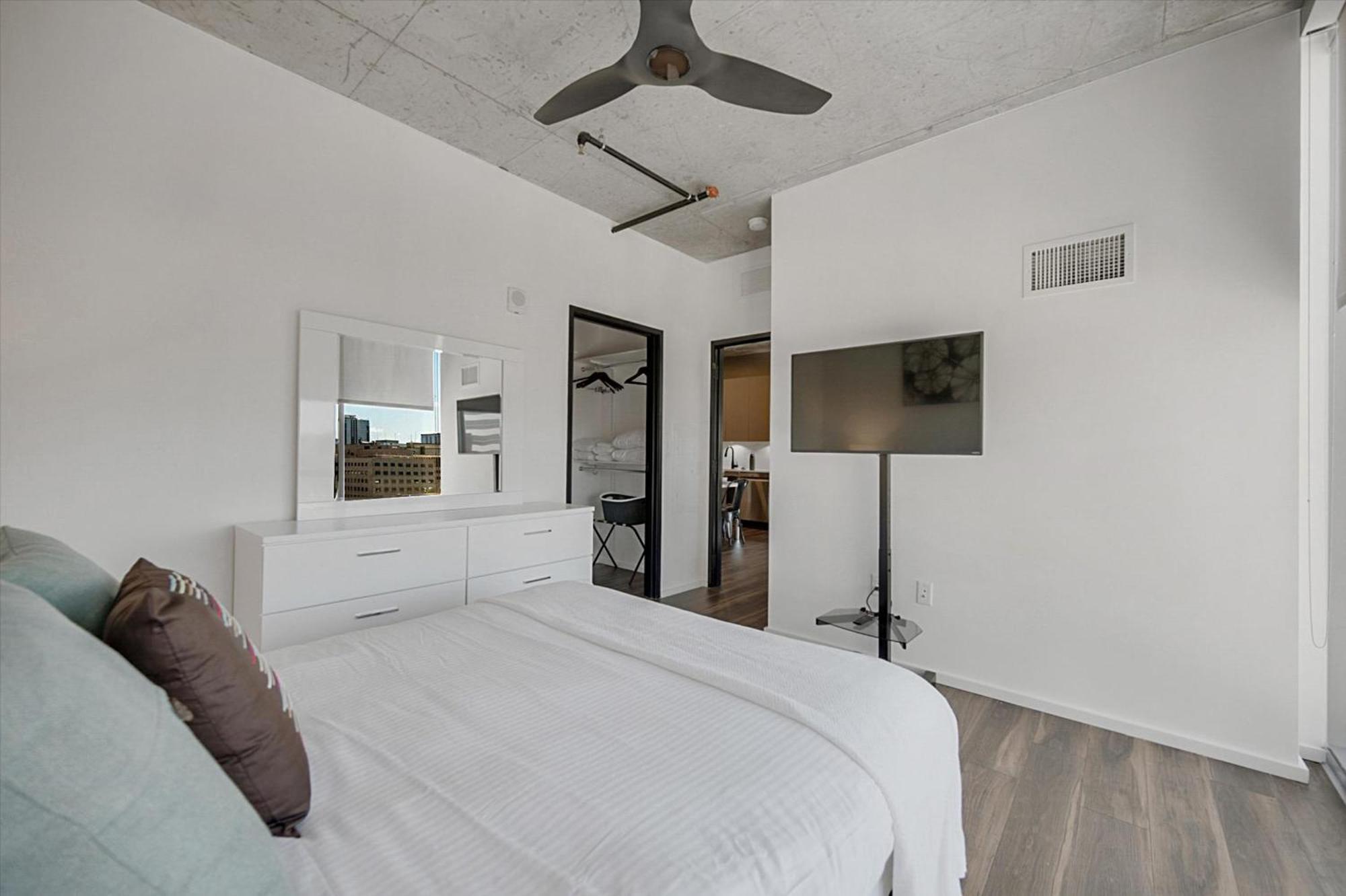 Global Luxury Suites Nashville Downtown Buitenkant foto