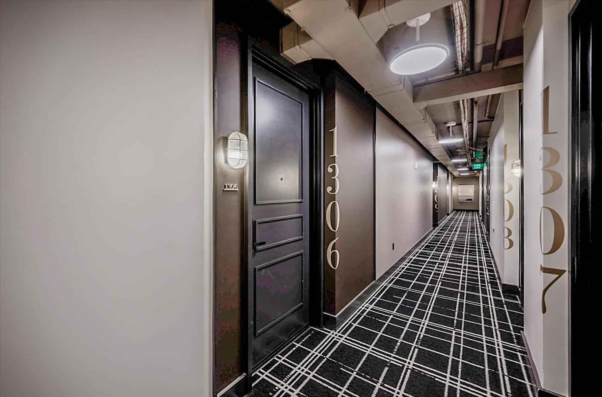 Global Luxury Suites Nashville Downtown Buitenkant foto